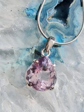 Geschenkset: Amethyst Anhänger in Silber gefasst + Silberkette   (P17)