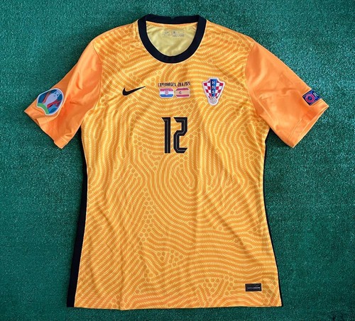 Match issue trikot lovre - -,