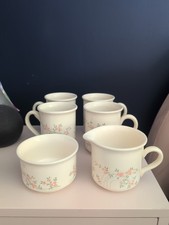 Biltons Coloroll Rose Set 4 Tassen Milchkännchen und Zuckerdose Vintage Cottagecore