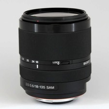 Sony DT 18-135mm f3.5-5.6 SAM SAL-18135 Objektiv - Zustand: sehr gut