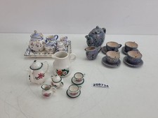 Konv. Puppenstube Tee Service Porzellan Tablett Tassen Kannen Blumen #258734