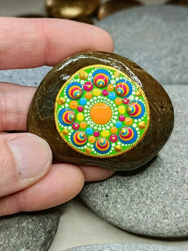 Mandala stein bunt - mandala, stein,