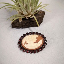 Granat Gemme Camee Brosche