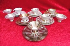 9 schöne, alte Sammeltassen 