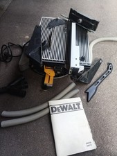 DEWALT Tisch- Kapp und Gehrungssäge DW 711