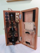 Ernst Leitz Mikroskop in Top