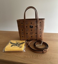 MCM Toni Shopper Aren Small