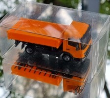 Herpa 302258 Mercedes-Benz Atego Dreiseiten-Kipper
