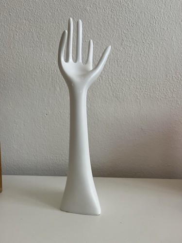 Schmuckständer hand weiß - hand, in