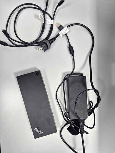 Lenovo thinkpad universal - lenovo,