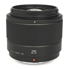 Panasonic 25 mm/1,7 Lumix G Objektiv