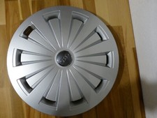 Audi A4 Avant 8W Radkappensatz