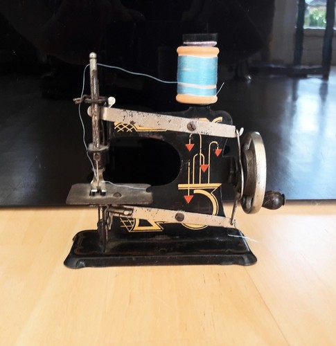 Nostalgie pur nähmaschine - pur,