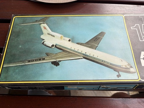 154 aeroflot airplane - tu-154,