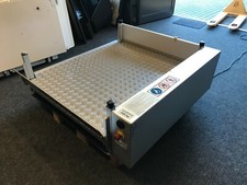 Plattformlift Rollstuhl Hub