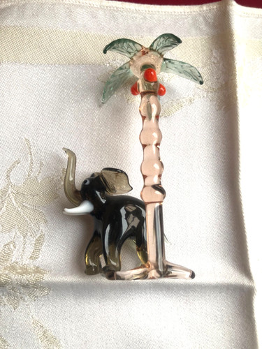 Elefant unter palme - elefant,