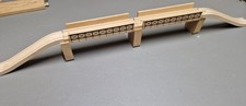 BRIO original Holzeisenbahn Zweiteilige Brücke mit beidseitiger Rampe