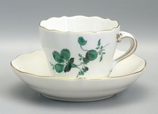 Meissen Moccatasse mit Untertasse Blume Kupfergrün.