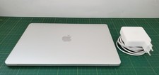 Apple MacBook Pro 13" (2019) – i5 1,4 GHz – 8 GB RAM – 256 GB SSD – Silber_1,7_6