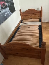 Bett 100 x 200 Holz Kiefer massiv gebraucht mit verstellbaren Lattenrost 