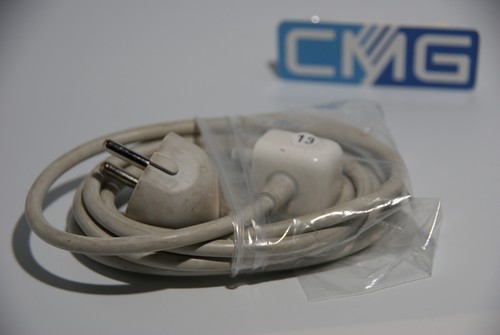 Apple power adapter - power,