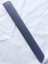 C PILLAR TRIM RIGHT LOWER -