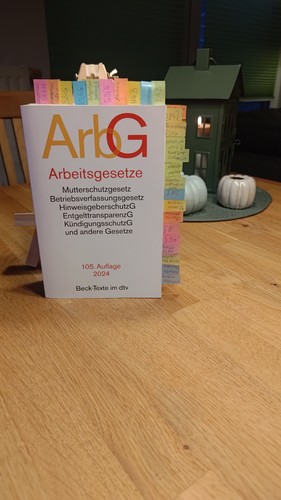 Arbeitsgesetze 105te - ,