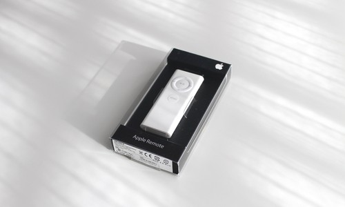 Original apple remote - original,
