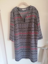 Boden  Kleid mit Seitetaschen