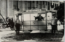 AK München Tram Linie 23 Attrappe Kinder als Schaffner und Münchener Kindl 