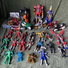 Power Rangers RPM Figuren + jede Menge Zubehör Fahrzeuge Waffen etc W292