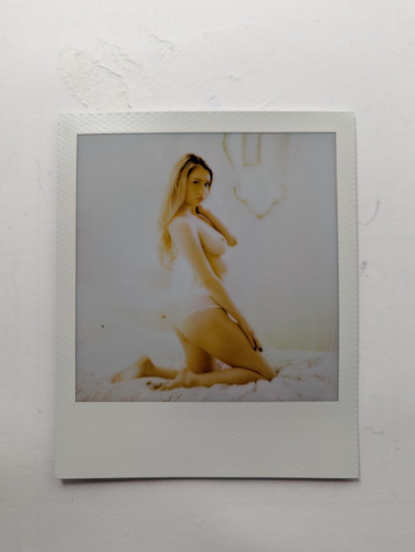 Polaroid foto topless - topless, akt