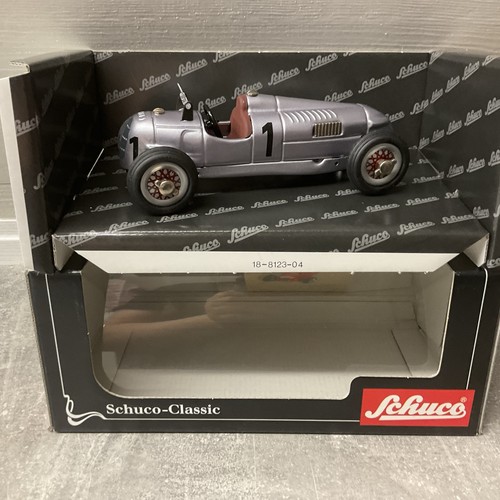Schuco classic studio - studio, auto
