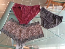 3 wunderschöne Slips in braun, braungold und rot, Spitze