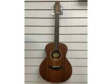 Magna halbakustische Ukulele