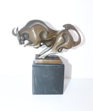 Bronze Skulptur / Figur ,"abstrakter Stier",sign. Milo , H. 20cm , 2,2Kilo /184b