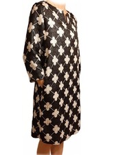 0039 Italy Kleid Etuikleid