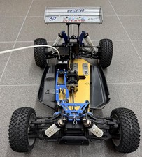 Kyosho Inferno MP6, Bausatz, teilweise zerlegt