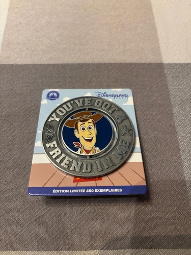 Woody spinner pin toy - spinner,