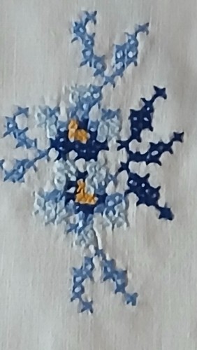 Mitteldecke weiß blau
