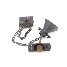 Reserveradhalterung für Nissan NAVARA Pick-up D23