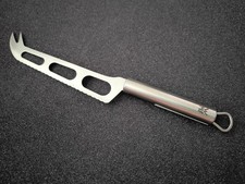 WMF Küchenhelfer Käsemesser Schneebesen Gießlöffel Knoblauchpresse Gemüseschäler