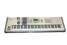Yamaha Motif ES8 88-Key