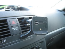 #426 Halter kompatibel mit TomTom Exclusive 7" Camper 7" Armaturenbrett Lüftung