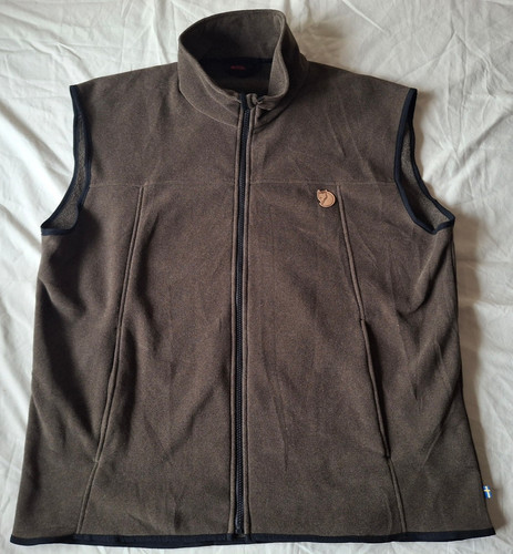 Vtg 90s fjallraven fleece - vtg, vest