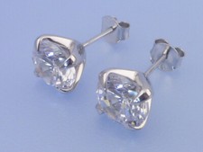 Echt 925 Silber Ohrstecker mit Zirkonia in 8 mm weiß rund im Diamantschliff Paar