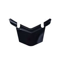 Unter dem Sitz liegende