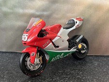 Ducati GP-Rennmotorrad Modell – Maßstab ca 1:24 – Startnummer 65 – Sammlerstück