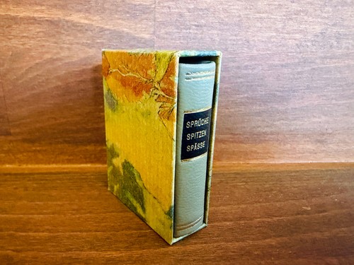 Miniaturbuch - ,