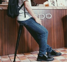 Mini Tragbarer Teleskopischer Sitzhocker Stock-Stuhl Sitzstock Wanderstock Neu -